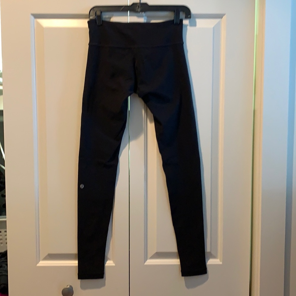 Size 6 full length Luon Lululemon pants